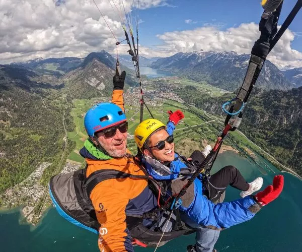 Paragliding in Zinal