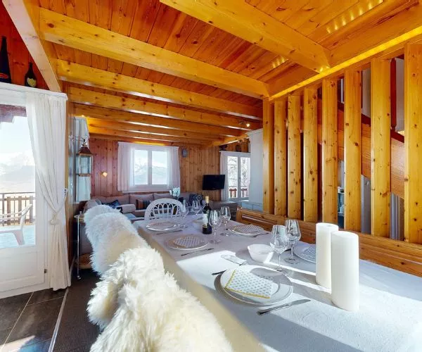heller Wohnbereich Chalet Veysonnaz