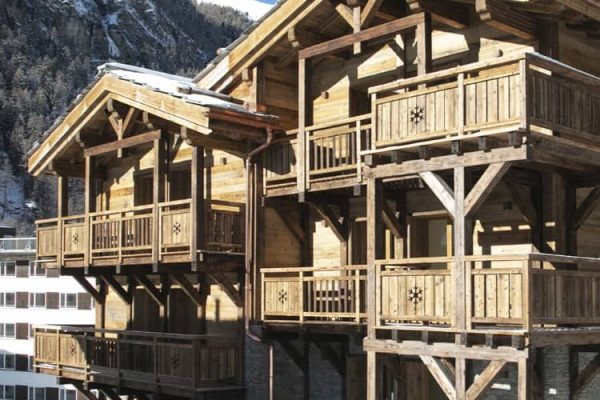 benefits of staying in ZInal, Switzerland with Alpvision