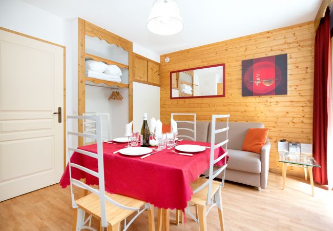 Ferienwohnung in Orelle - Hameau 2 211 - SPA & PISCINE appartement 6 pers Ferienwohnung in Orelle - Hameau 2 211 - SPA & PISCINE appartement 6 pers