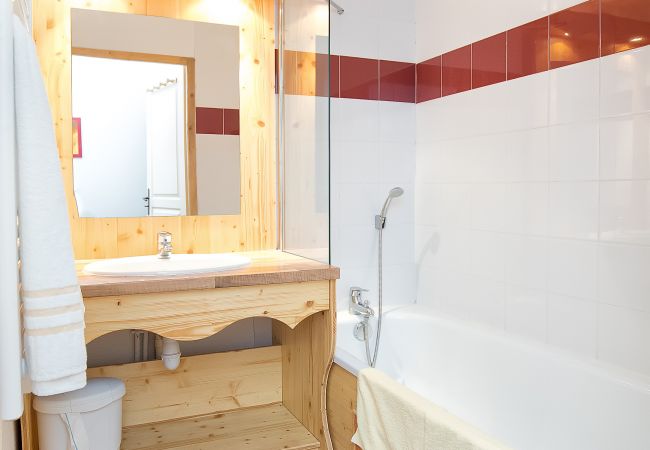 Ferienwohnung in Orelle - Hameau 3 203 - SPA & PISCINE appartement 4 pers Ferienwohnung in Orelle - Hameau 3 203 - SPA & PISCINE appartement 4 pers