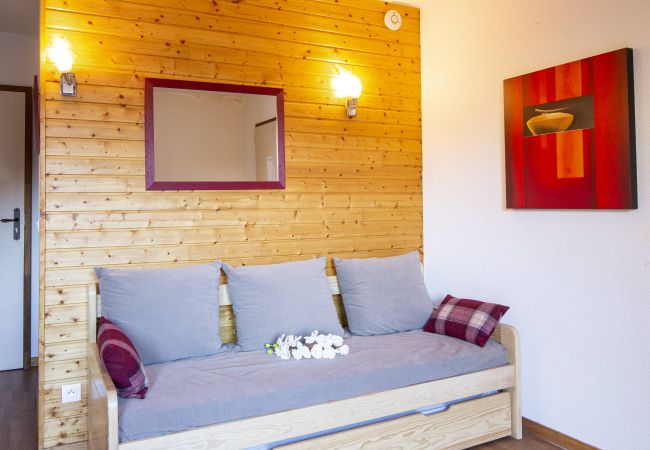 Studio in Orelle - Hameau 5 106b - SPA & PISCINE studio 4 pers. Studio in Orelle - Hameau 5 106b - SPA & PISCINE studio 4 pers.