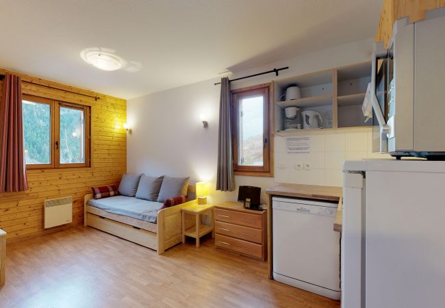 Studio in Orelle - Hameau 8 101 - SPA & PISCINE studio 4 pers. Studio in Orelle - Hameau 8 101 - SPA & PISCINE studio 4 pers.