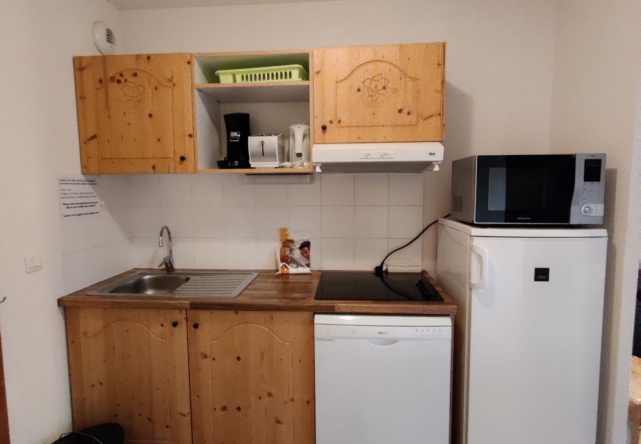 Studio in Orelle - Hameau 8 203 - SPA & PISCINE studio 4 pers.
