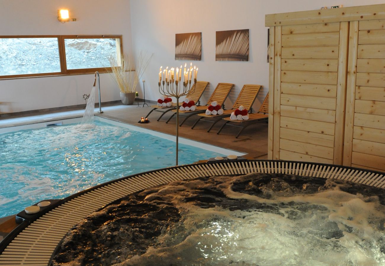 Studio in Orelle - Hameau 8 206 - SPA & PISCINE studio 4 pers.