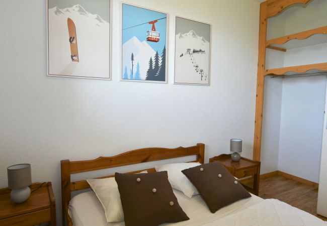 Ferienwohnung in Chamrousse - Vercors 1 035-FAMILLE & MONTAGNE appart. 6 pers Ferienwohnung in Chamrousse - Vercors 1 035-FAMILLE & MONTAGNE appart. 6 pers