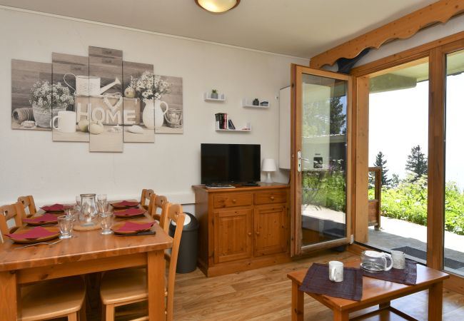 Ferienwohnung in Chamrousse - Vercors 1 035-FAMILLE & MONTAGNE appart. 6 pers Ferienwohnung in Chamrousse - Vercors 1 035-FAMILLE & MONTAGNE appart. 6 pers