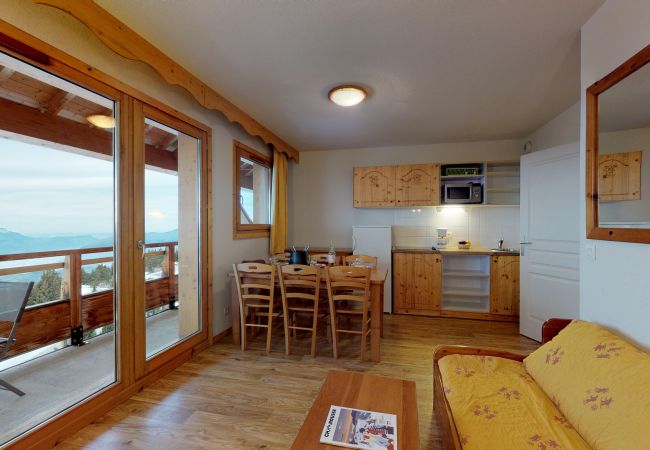 Ferienwohnung in Chamrousse - Vercors 2 040-FAMILLE & MONTAGNE appart. 6 pers Ferienwohnung in Chamrousse - Vercors 2 040-FAMILLE & MONTAGNE appart. 6 pers