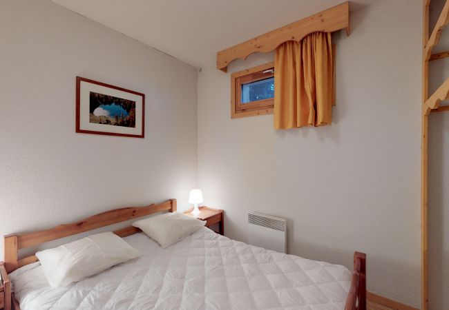 Ferienwohnung in Chamrousse - Vercors 2 040-FAMILLE & MONTAGNE appart. 6 pers Ferienwohnung in Chamrousse - Vercors 2 040-FAMILLE & MONTAGNE appart. 6 pers