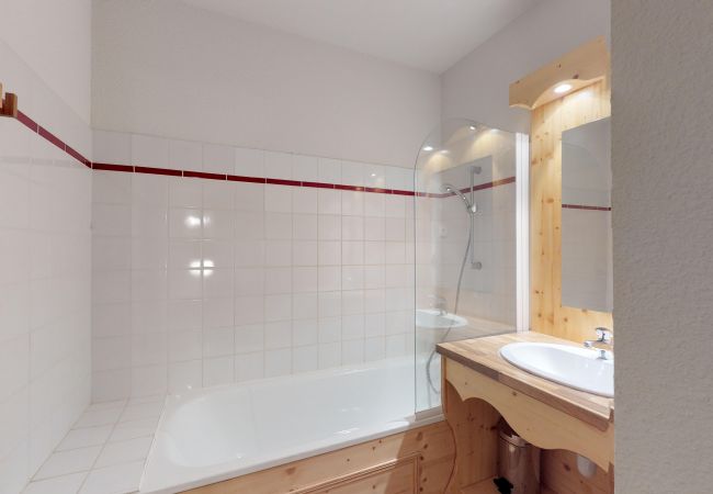 Ferienwohnung in Chamrousse - Vercors 2 040-FAMILLE & MONTAGNE appart. 6 pers Ferienwohnung in Chamrousse - Vercors 2 040-FAMILLE & MONTAGNE appart. 6 pers