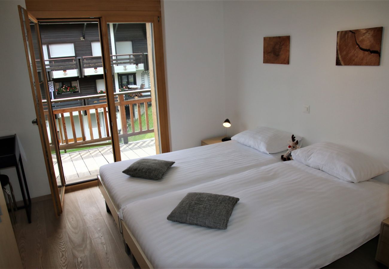 Schlafzimmer 2, Ski Paradise SP 008 bei Veysonnaz in der Schweiz