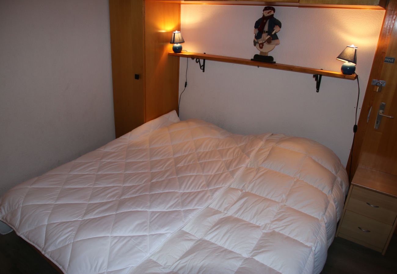 Schlafzimmer Beaulieu F 063 in Veysonnaz in der Schweiz
