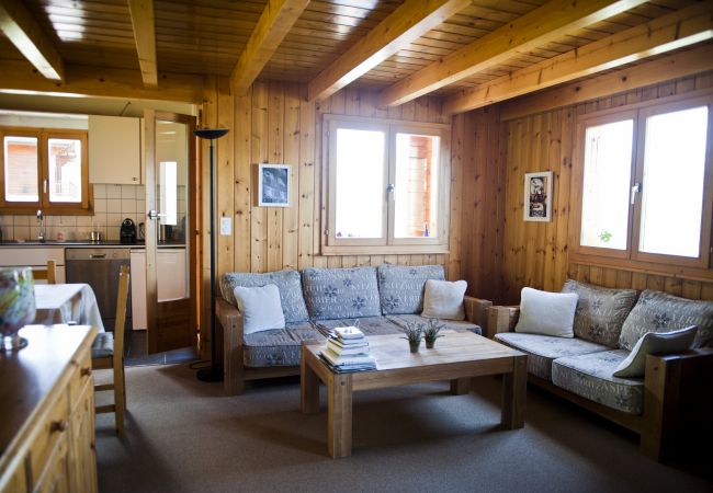 Wohnzimmer, Chalet Fontannets 003 in Veysonnaz in der Schweiz