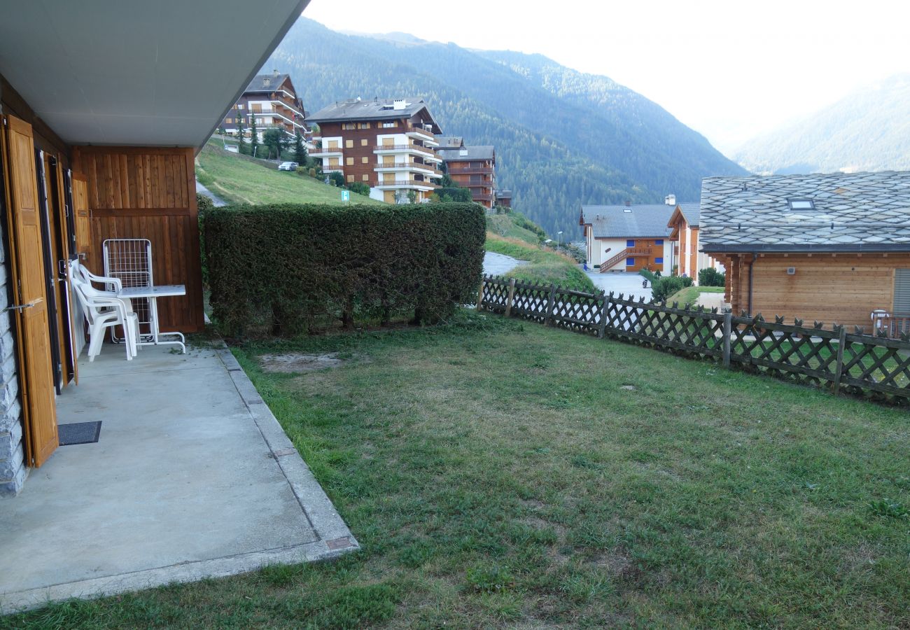 Garten Wohnung G 001 in Veysonnaz in der Schweiz