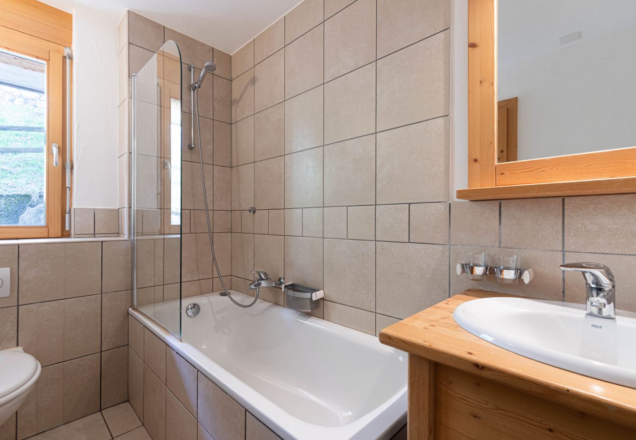 Badezimmer der Ferienwohnung Plein Ciel VA 033 in Veysonnaz in der Schweiz