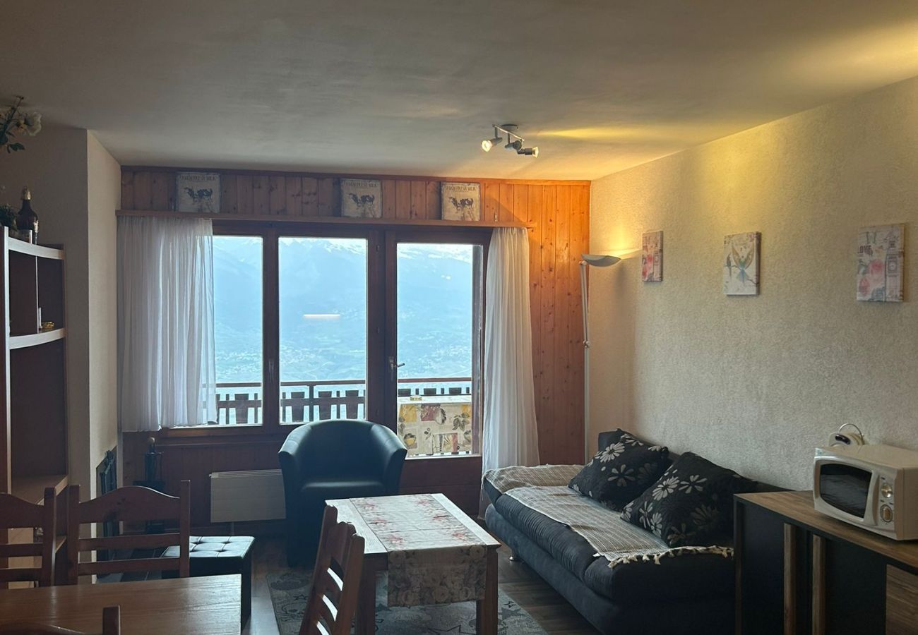 Salon Appartement Bellevue L 031, in Veysonnaz in der Schweiz