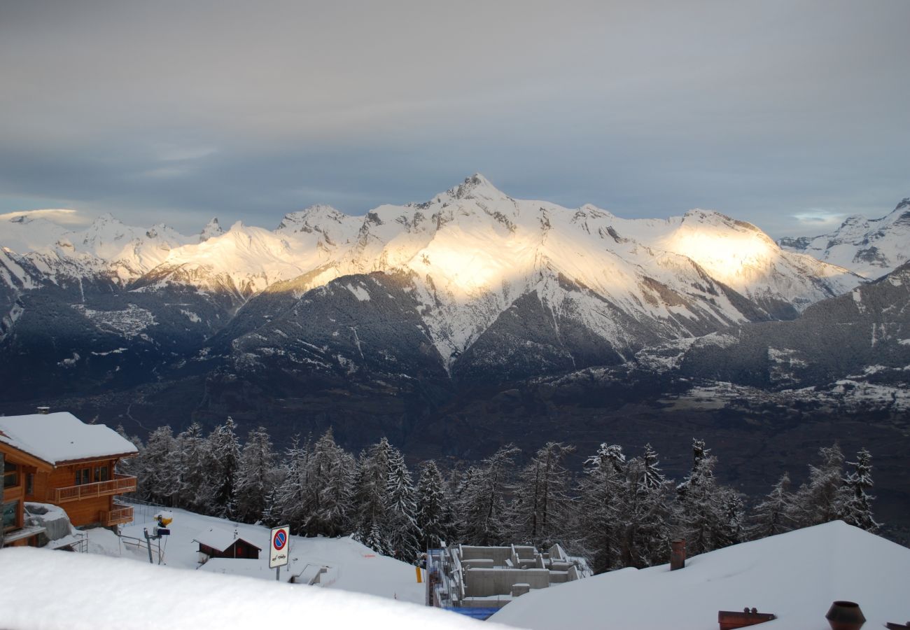 Ansicht, Hauts de Veysonnaz HV2 010 bei Veysonnaz in der Schweiz