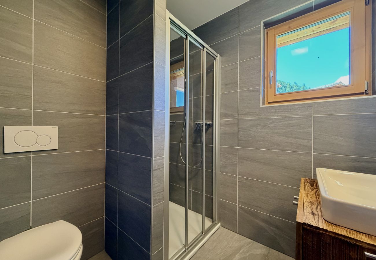 Duschraum Apartment Les Mayens MA 022 in Veysonnaz, Schweiz