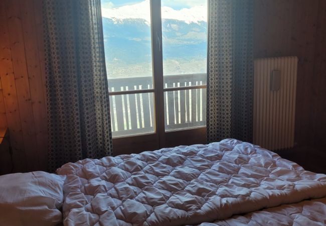 Ferienwohnung in Veysonnaz - La Crettaz app.dans chalet - SUNNY apartment 6 p