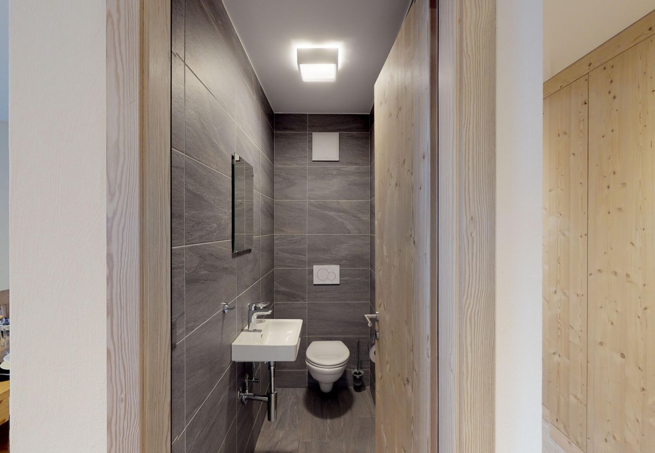 Badezimmer Wohnung Les Mayens MB 012, in Veysonnaz in der Schweiz
