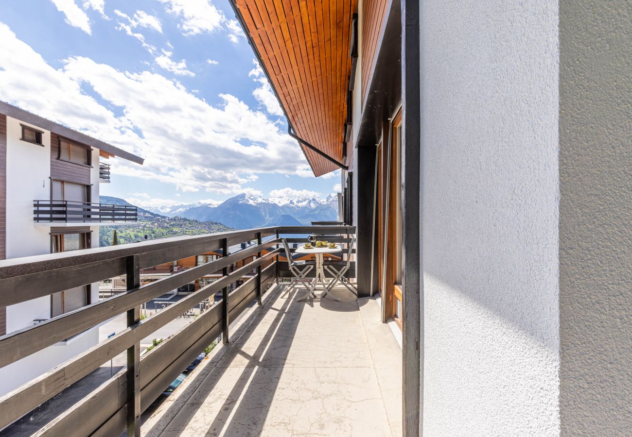 Balkon Wohnung Combyre C 035 in Veysonnaz in der Schweiz