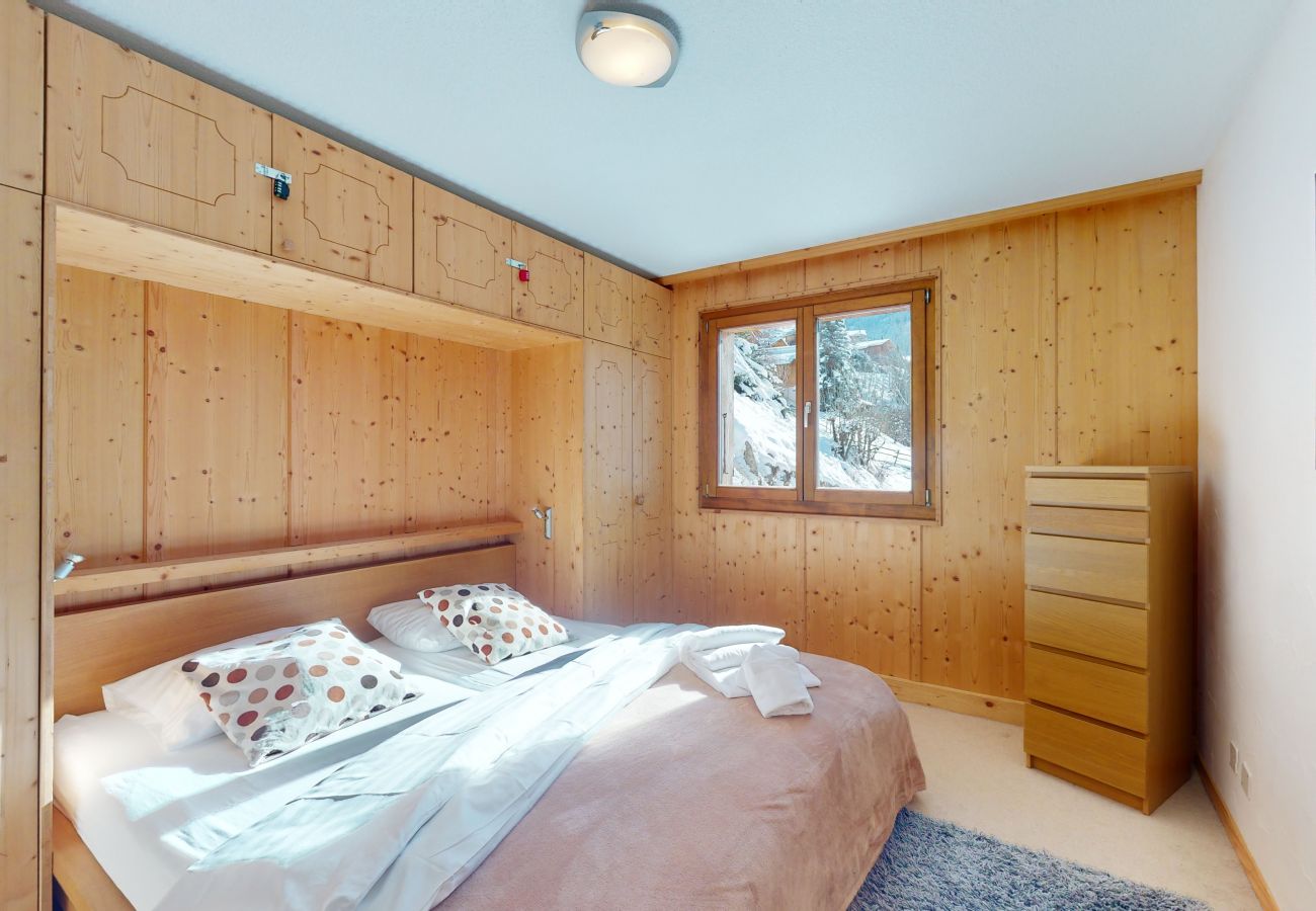 Schlafzimmer im du Balcons du Soleil Y2 211 in Veysonnaz in der Schweiz