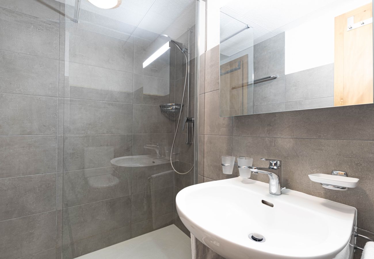 Ferienwohnung in Veysonnaz - Mélèzes R 020 - SKI LIFT apartment 8 pers