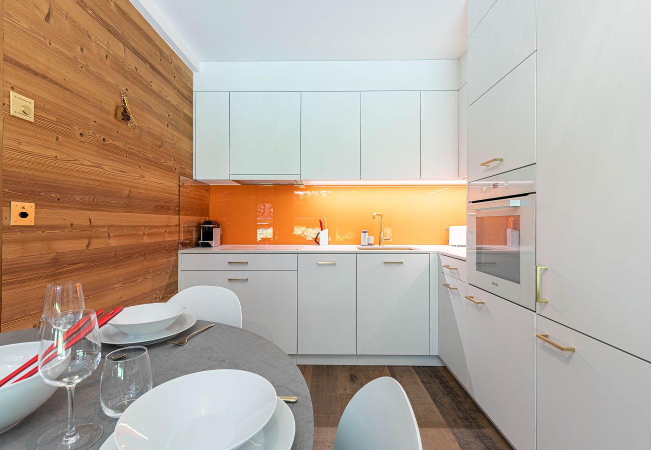 Küche der Ferienwohnung Polaris 1 004 in Zinal, Schweiz