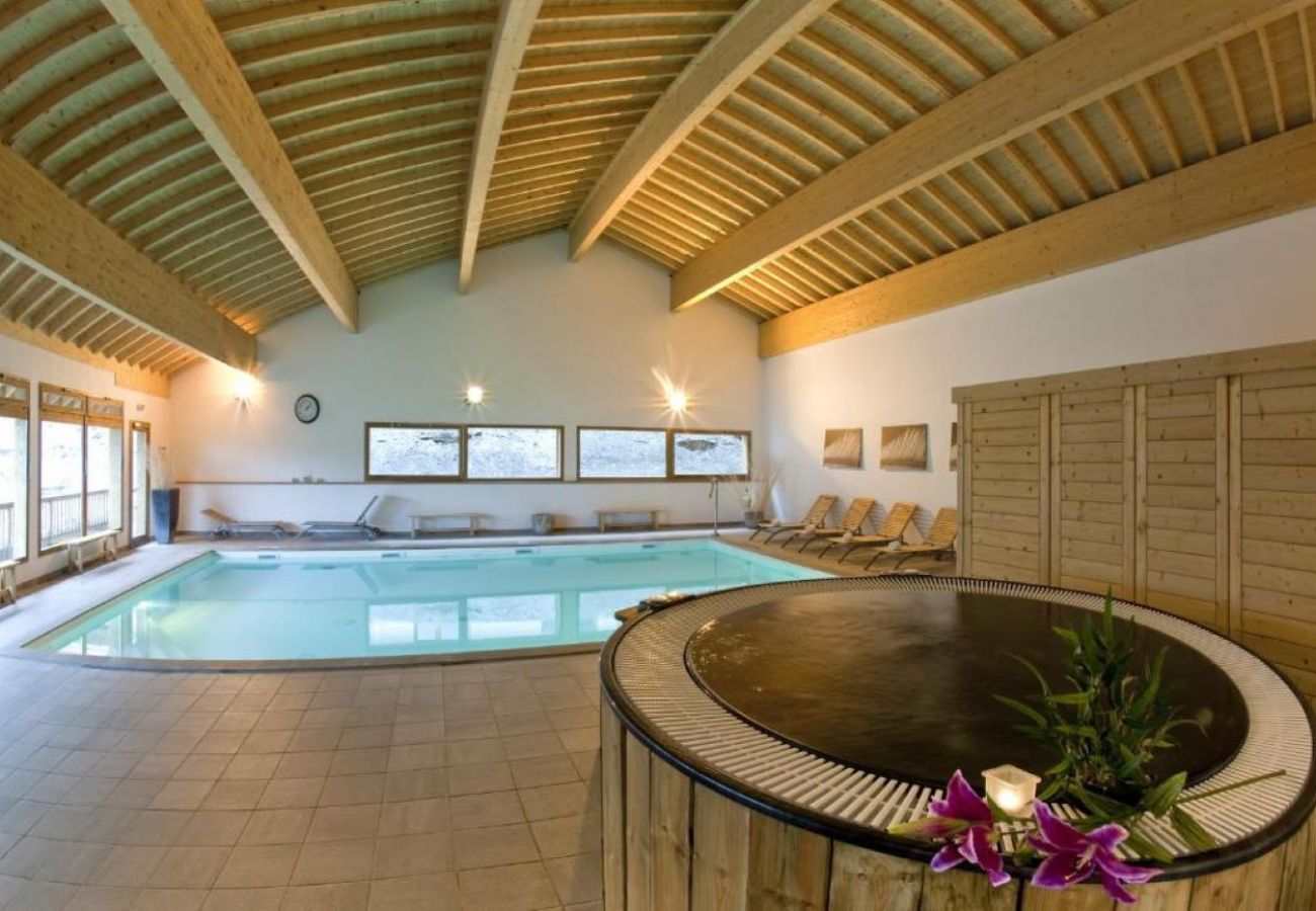 Ferienwohnung in Orelle - Hameau 1 301 - SPA & PISCINE appartement 8 pers