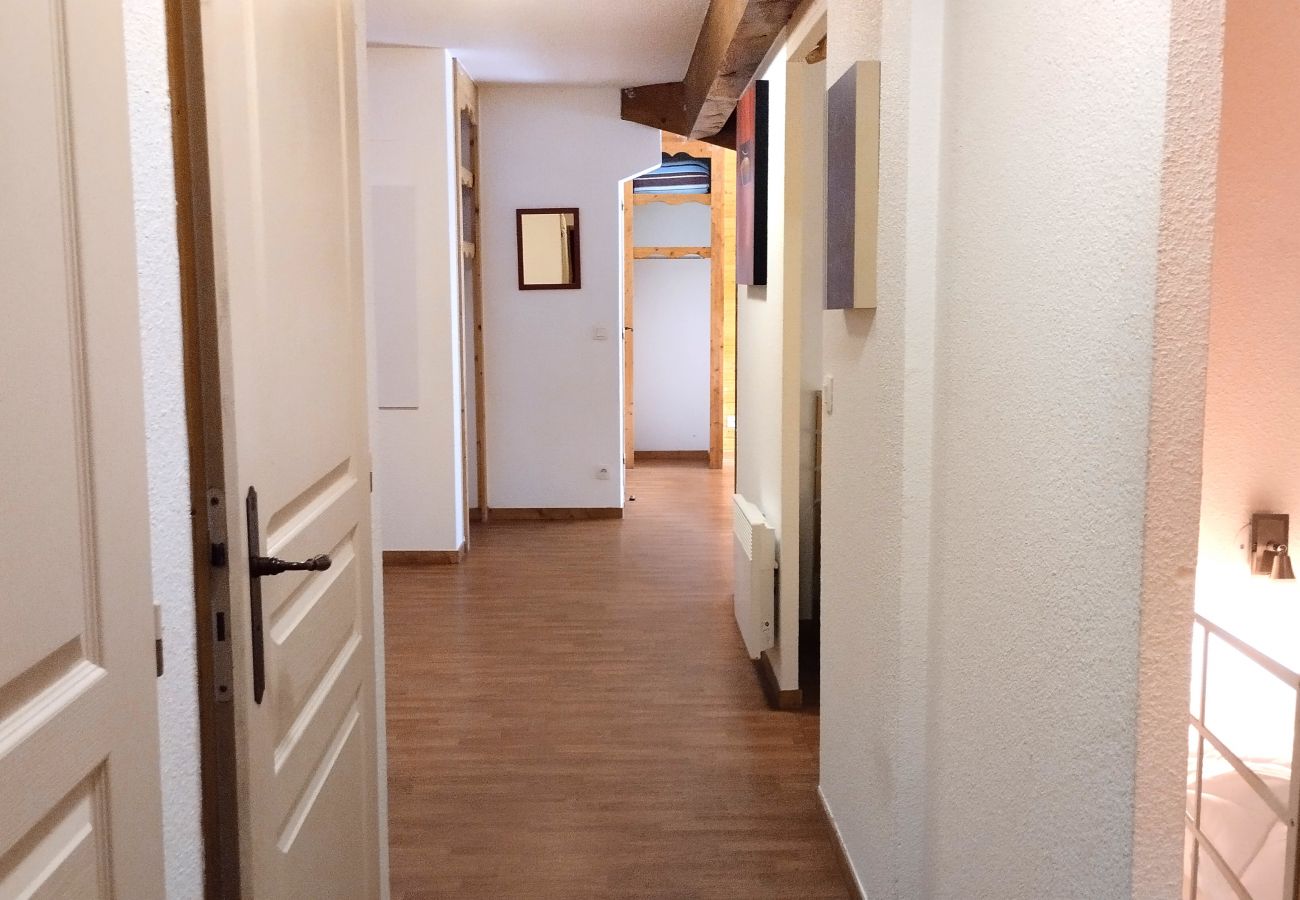 Ferienwohnung in Orelle - Hameau 1 301 - SPA & PISCINE appartement 8 pers