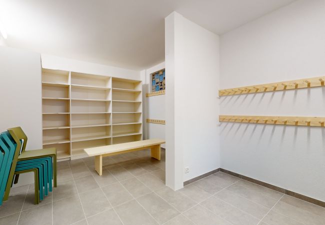 Chalet in Les Agettes - Chalet de l'Ours AUTHENTIC & NATURE 66 pers, Chalet in Les Agettes - Chalet de l'Ours AUTHENTIC & NATURE 66 pers,