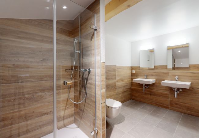 Chalet in Les Agettes - Chalet de l'Ours AUTHENTIC & NATURE 66 pers, Chalet in Les Agettes - Chalet de l'Ours AUTHENTIC & NATURE 66 pers,