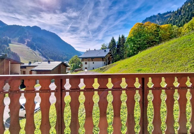 Ferienwohnung in Châtel - Amarillys AM9 TELECABINE & MOUNTAIN 4 pers Ferienwohnung in Châtel - Amarillys AM9 TELECABINE & MOUNTAIN 4 pers