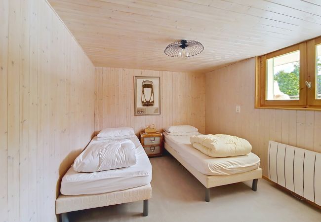 Chalet in Châtel - Chalet Casimir CSM CHARMING & NATURE 10 Pers. Chalet in Châtel - Chalet Casimir CSM CHARMING & NATURE 10 Pers.
