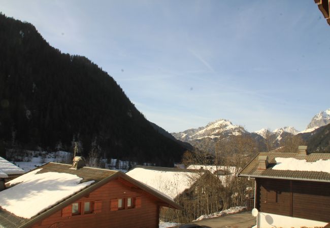 Chalet in Châtel - Chalet Ecureuil ECR CHARMING & NATURE 5 Pers. Chalet in Châtel - Chalet Ecureuil ECR CHARMING & NATURE 5 Pers.