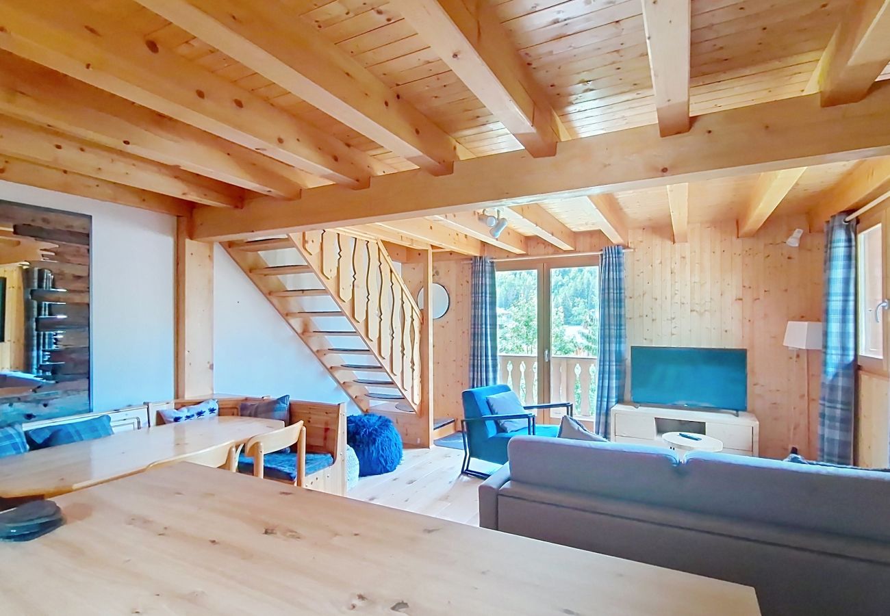 Chalet in Châtel - Chalet Ecureuil ECR CHARMING & NATURE 5 Pers.