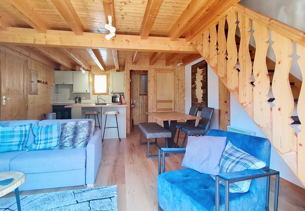Chalet in Châtel - Chalet Ecureuil ECR CHARMING & NATURE 5 Pers.