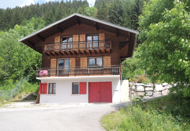 Chalet in Châtel - Chalet le Cairn CRN CENTER & TELECABINE 10 Pers. Chalet in Châtel - Chalet le Cairn CRN CENTER & TELECABINE 10 Pers.