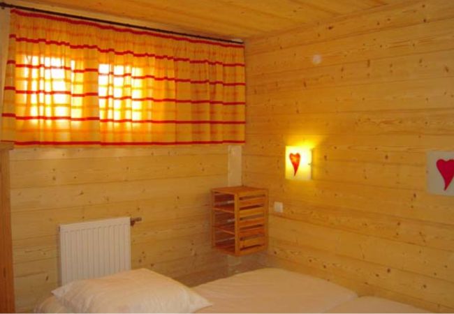 Chalet in Châtel - Chalet le Cairn CRN CENTER & TELECABINE 10 Pers. Chalet in Châtel - Chalet le Cairn CRN CENTER & TELECABINE 10 Pers.