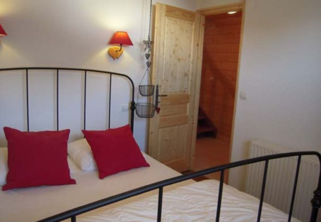 Chalet in Châtel - Chalet le Cairn CRN CENTER & TELECABINE 10 Pers. Chalet in Châtel - Chalet le Cairn CRN CENTER & TELECABINE 10 Pers.
