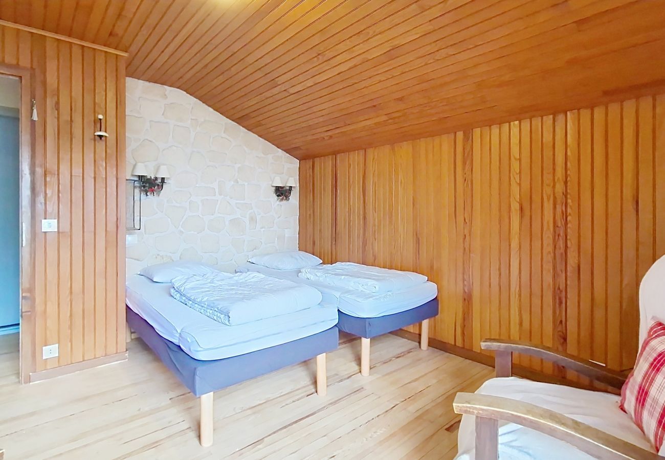 Chalet in Châtel - Chalet le Cairn CRN CENTER & TELECABINE 10 Pers.