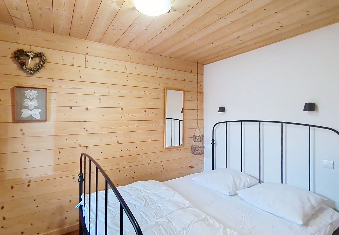 Chalet in Châtel - Chalet le Cairn CRN CENTER & TELECABINE 10 Pers.