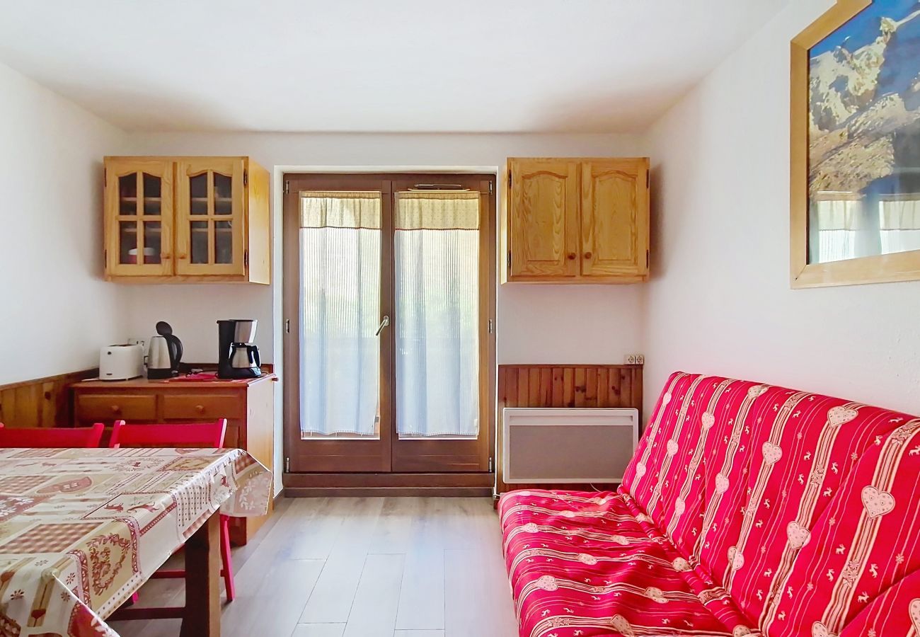 Wohnzimmer Gentianes A17 Châtel