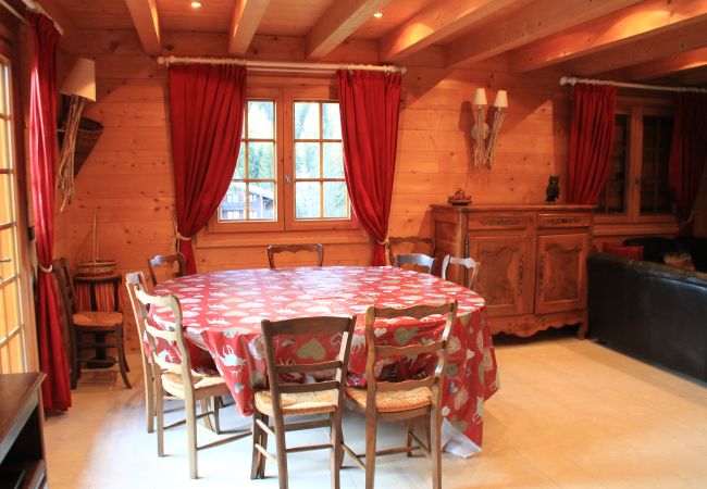 Chalet in Châtel - Chalet Saint Eloy CSE COSY & NATURE 14 Pers. Chalet in Châtel - Chalet Saint Eloy CSE COSY & NATURE 14 Pers.