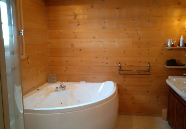 Chalet in Châtel - Chalet Saint Eloy CSE COSY & NATURE 14 Pers. Chalet in Châtel - Chalet Saint Eloy CSE COSY & NATURE 14 Pers.