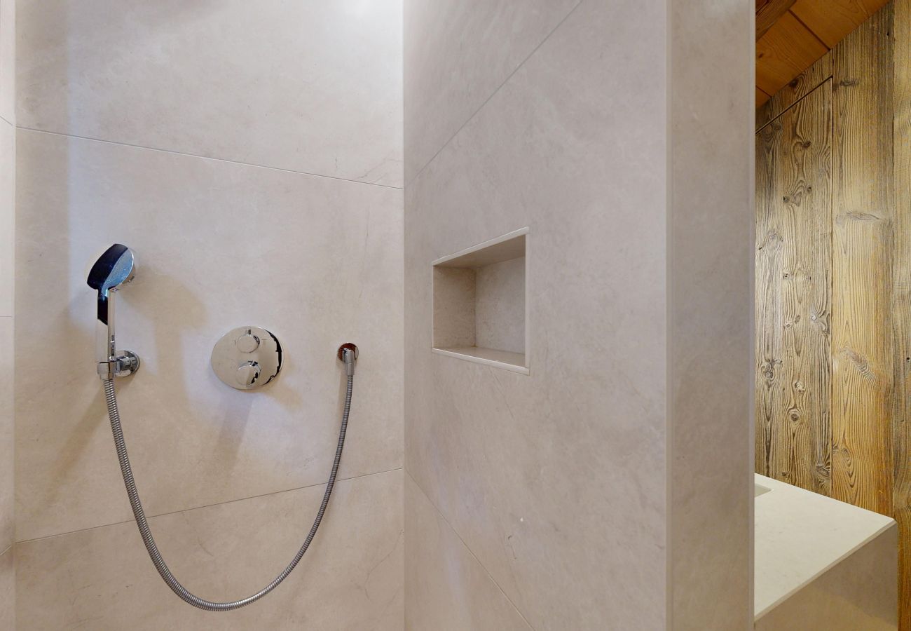 Chalet in Abondance - Chalet Drozin - PORTES DU SOLEIL 23 pers.