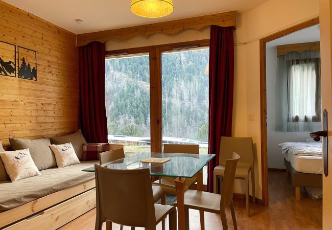 Appartement in Orelle - Hameau 1 002 - SPA & PISCINE appartement 6 pers Appartement in Orelle - Hameau 1 002 - SPA & PISCINE appartement 6 pers