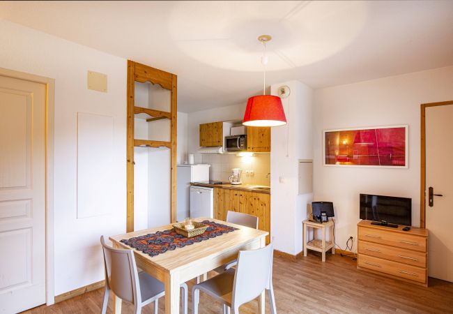 Studio in Orelle - Hameau 6 002 - SPA & PISCINE studio 4 pers. Studio in Orelle - Hameau 6 002 - SPA & PISCINE studio 4 pers.