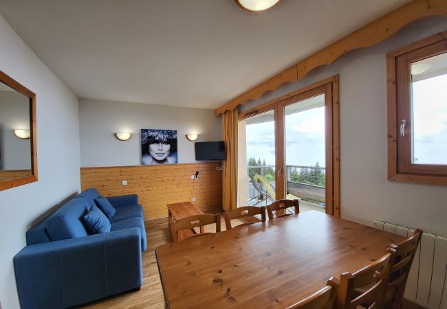 Appartement in Chamrousse - Vercors 2 020-FAMILLE & MONTAGNE appart. 6 pers Appartement in Chamrousse - Vercors 2 020-FAMILLE & MONTAGNE appart. 6 pers