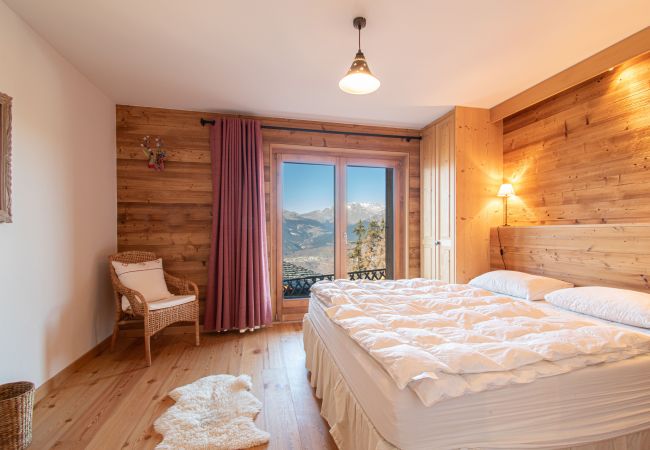 Chalet in Veysonnaz - Hirondelle JACUZZI & LUXURY chalet 12 pers Chalet in Veysonnaz - Hirondelle JACUZZI & LUXURY chalet 12 pers